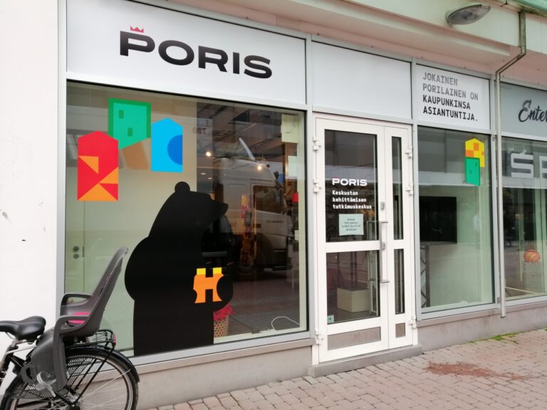 Poris kuvattuna ulkoa