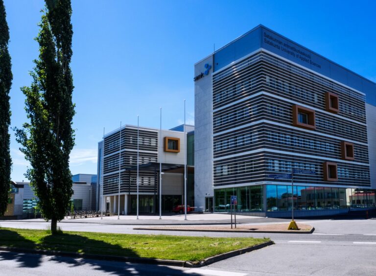 Satakunnan ammattikorkeakoulun Porin kampus ulkoa