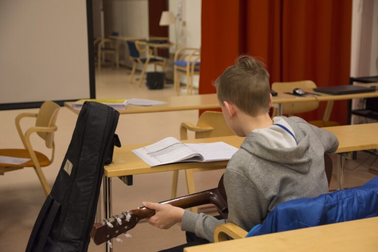 nuori tekemistä harrastus