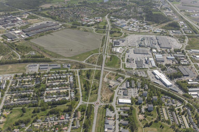 Porin tieverkkoa ilmakuvassa