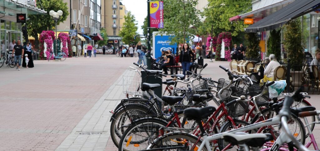 Asuminenjaympäristö_liikenne_jalankulkujapyoraily1600x757.jpg