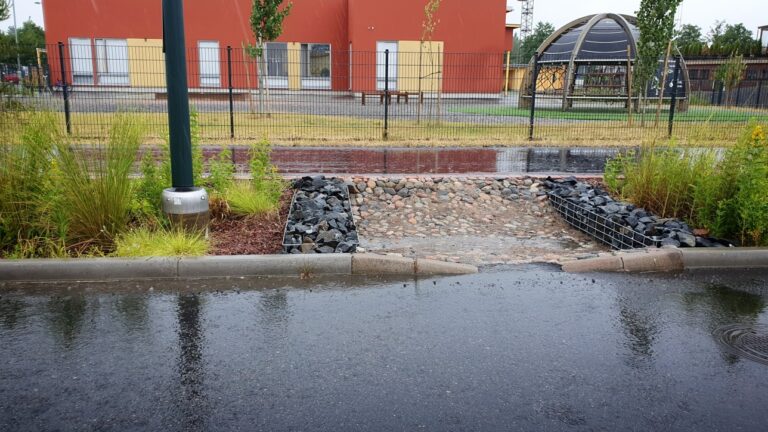 Hulevesijärjestelmä Porin Karjarannassa
