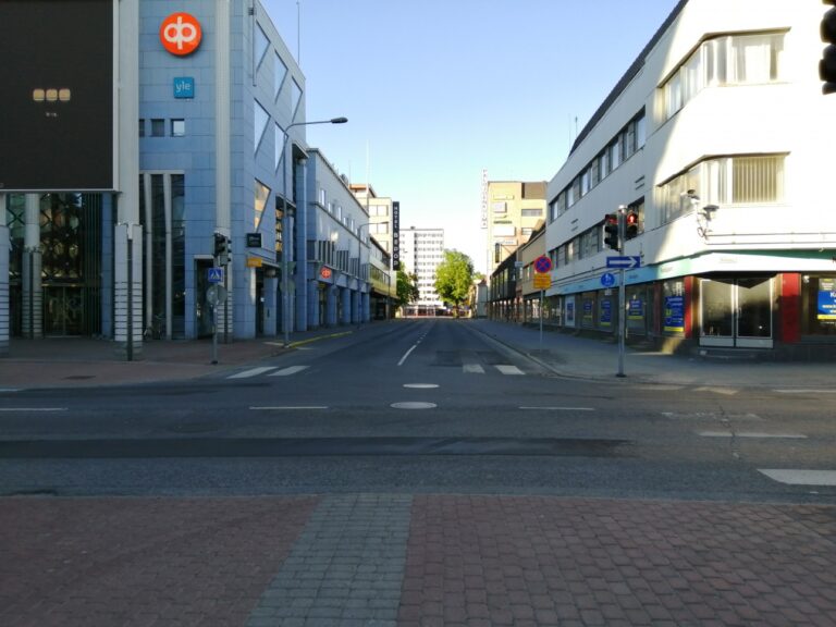 Kokeilun paikka -hankkeen kilpailualue Yrjönkadulla