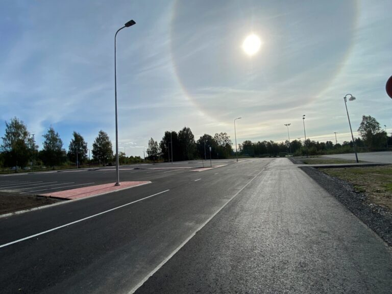 Herralahden parkkipaikka