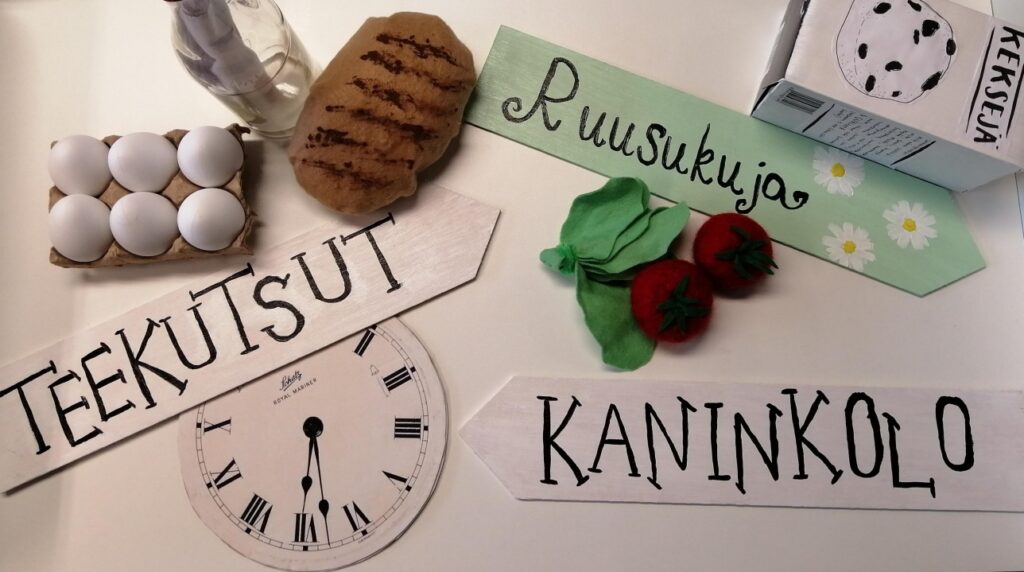 Tarinat todeksi -tapahtuman rekvisiittaa