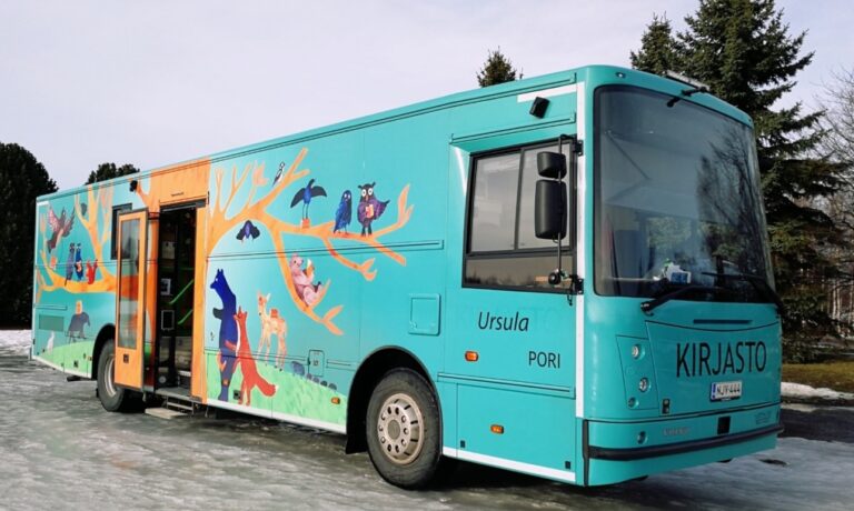 Porin kirjastoauto Ursula