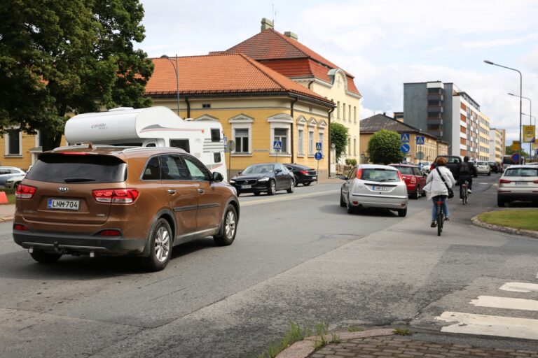 Valtakadun liikennettä kesällä 2019