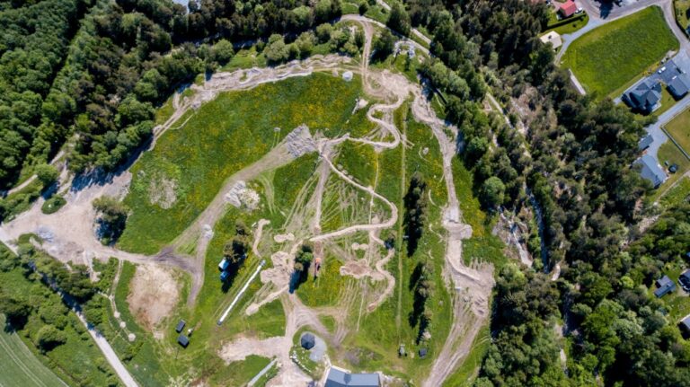 Ilmakuva ruosniemi bike parkin päältä