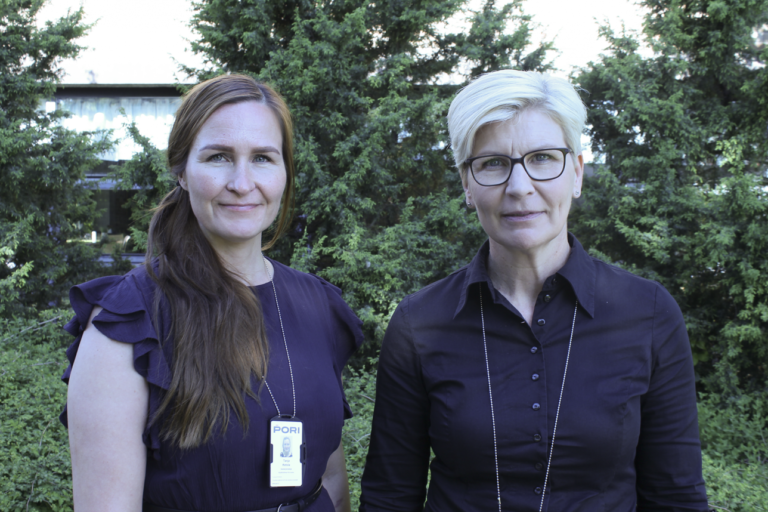 kuvassa projektin työntekijät Tanja Ketola ja Marjut Riikonen