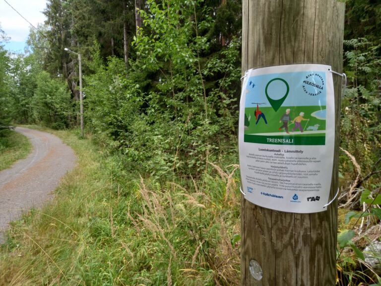 Ulkosalla -huonekortti luonnossa