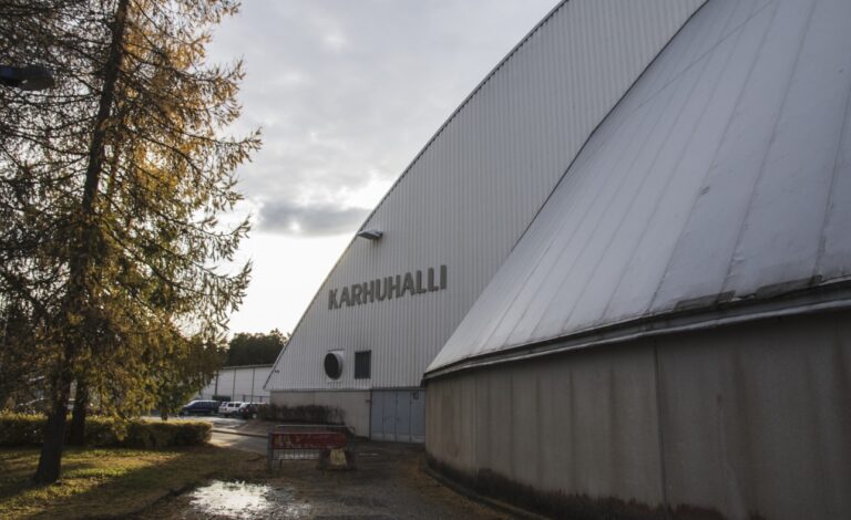 Karhuhalli