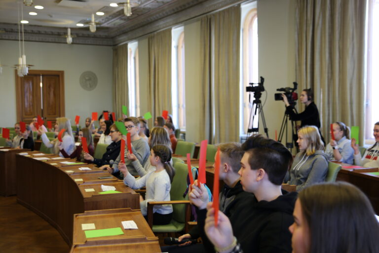 Valokuva nuorten kyselytunnista