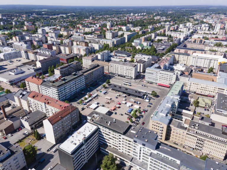 Ilmakuva Porin kauppatorista 2023