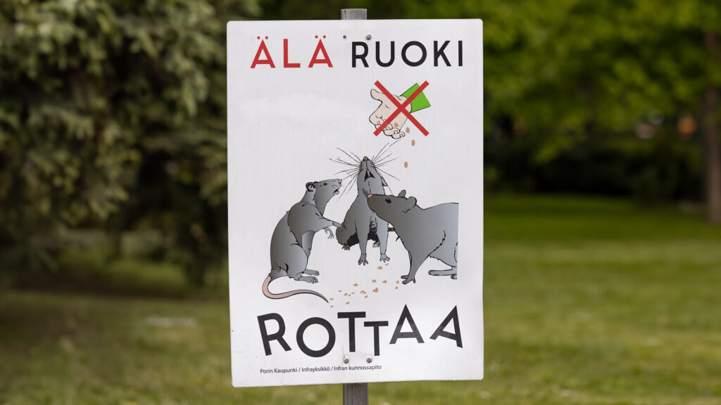 Rottien ruokintakieltokyltti