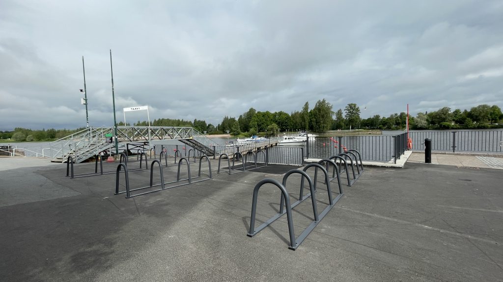 Etelärannan uudet pyörätelineet