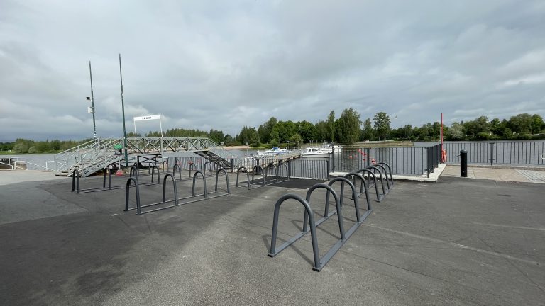Etelärannan uudet pyörätelineet